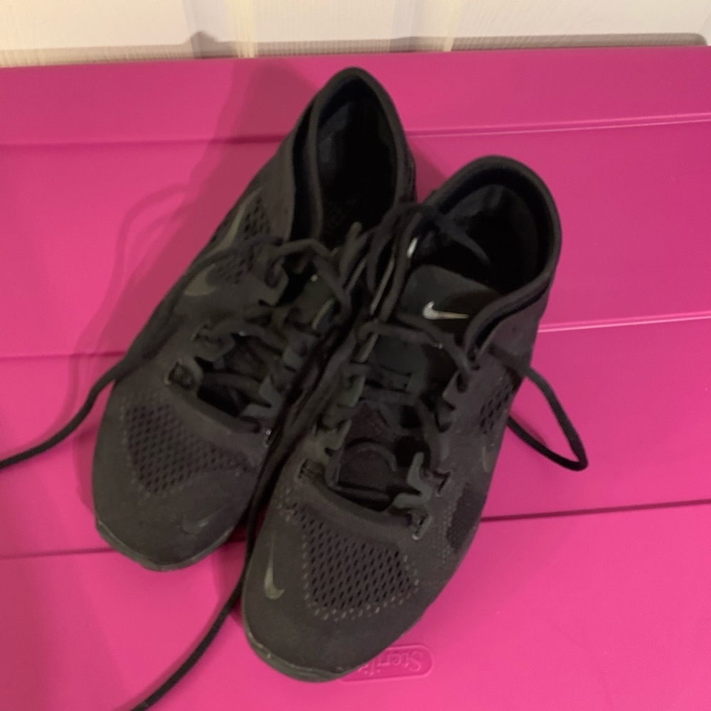 Women’s Nike running shoe